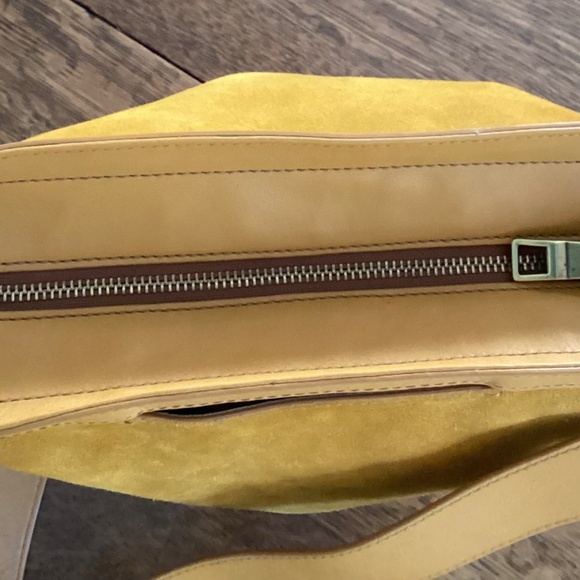 Fossil Gold Suede Bucket Bag - Great for Fall! - Picture 6 of 6